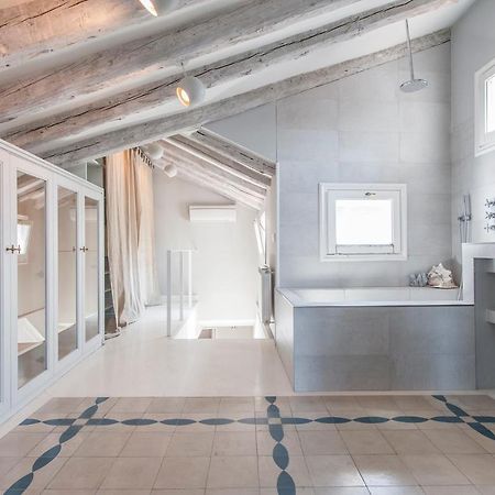 Апартаменты Bnbholder Refined Duplex Malasana Мадрид Экстерьер фото
